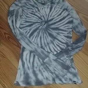 Hollie size Large tye dye shirt.